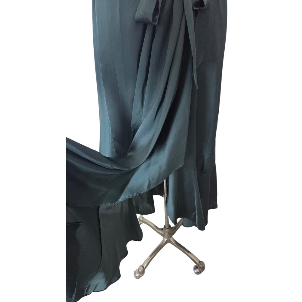 Nicole Miller Emerald Green Satin Wrap Dress Ruffled Hem Flutter Sleeve Size M/L - Picture 6 of 8